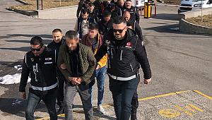 Karaman'da şafak operasyonunda gözaltına alınan şüphelilerden 6'sı adliyeye sevk edildi